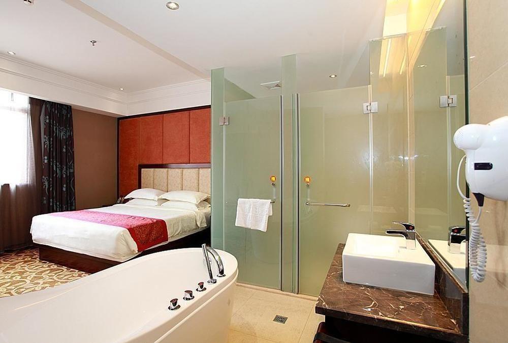 Zhuhai Liuhe Holiday Hotel Exterior photo
